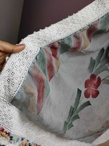 Elegant Floral Print Dupatta with Lace Trim