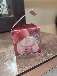 Pond's Bright Beauty Cream