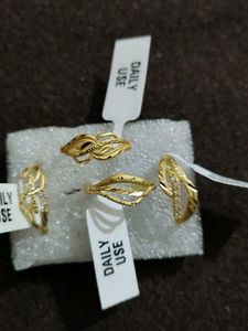 Elegant look like Gold Rings Set( colour gua)rante