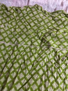 Buy 1 get one kurta free (women’s)