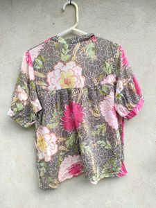 Floral Print Short Sleeve Top