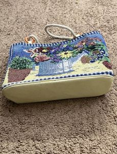 Vintage Floral Tapestry Shoulder Bag