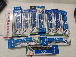 12 Pilot V7 Pen Set