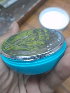 POND'S Light Moisturizer