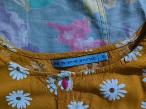 Women Yellow Floral Printed Cotton Kurta