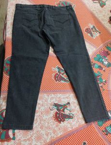 BLACK JEANS