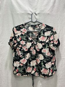 Floral Print Lace-Up Top