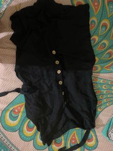 Chic Black Button-Up jumpsuit