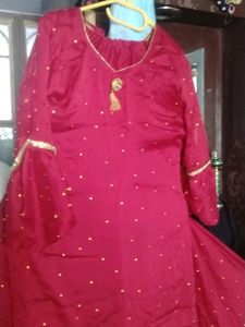 Q Beautiful Skirt And Kurta(Sharara).