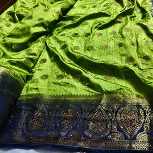 Elegant Green and Blue Border Saree