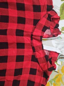 Red &amp; Black high low Top