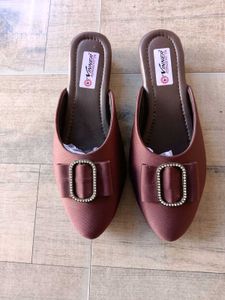 Elegant Women's Mules with Bow Detail