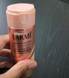 Lakme Peach Milk Sunscreen Moisturiser SPF 30