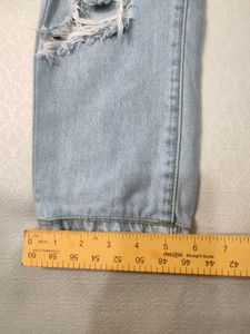 Latin Cow: Distressed White Skinny Jeans
