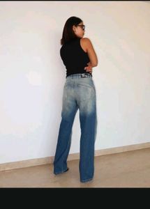 Off Duty India Denim Jeans with free nail polish