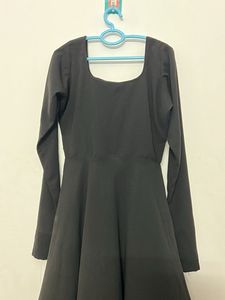Elegant Black Long Sleeve Dress