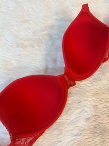 Red Lace Bra (NEVER WORN)