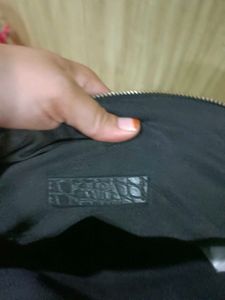 Chic Black Crocodile Embossed Handbag