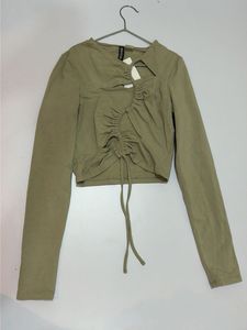 h&m Cut-Out Ruched Long Sleeve Top