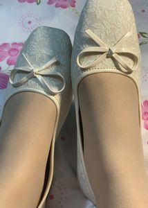 white sparkly Floral Bow Ballerina Flats