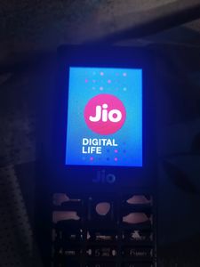 Jio Lyf Mobile Sirf Charging Problem Hai