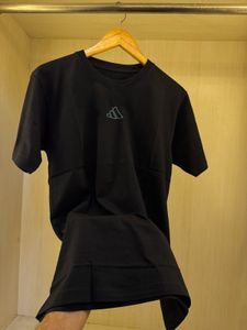 Adidas Black T-Shirt