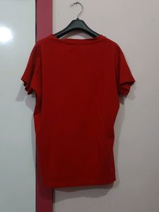 T-shirt Color-red