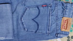 Levis Women's Jeans