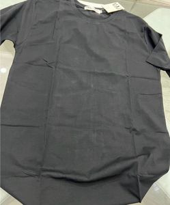 ZARA PLAIN BLACK TSHIRT L SIZE