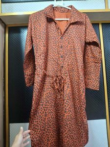 Chic Leopard Print Button-Down Dress