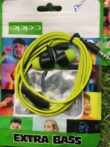 earphones just 100 rs only