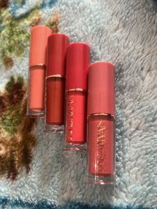 4 Lipstick Set