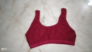 sports bra