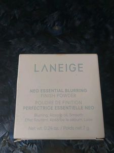 Laneige Blurring Finish Powder