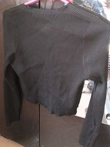 Black Cropped Cardigan