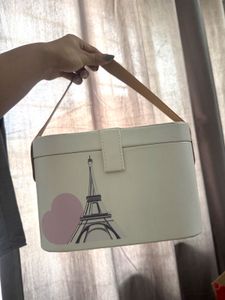 Loreal Paris solid Cosmetic Bag