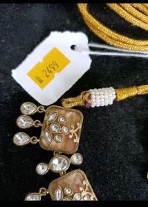 Exquisite Kundan Necklace &amp; Earrings Set
