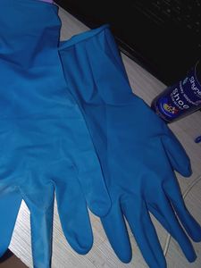 Shynex Messy Steppers Shoe Cleaner along with rubb