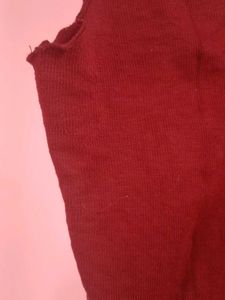 Maroon Textured V-Neck Tank Top