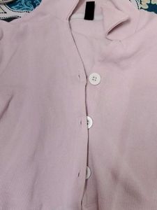 Chic Pink Cropped Cardigan