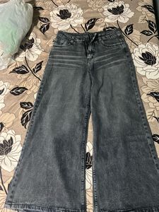 Brand new Women's Wide Leg Jeans