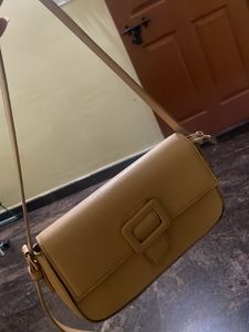 Chic Beige Shoulder Bag