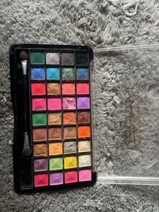 Multi-Color Eyeshadow Palette