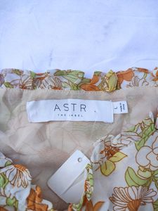 ASTR the Label Jayala Floral Puff Sleeve Top