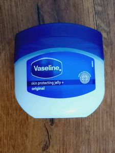 Vaseline Skin Protecting Jelly 85g