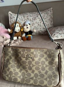 Coach Signature shoulder bag