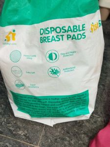 breast pad for feeding mothers