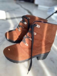 Brown Ankle Boots with Laces