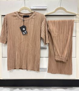 Thailand 🇹🇭 Pleat beige Co-ord Set