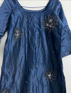 Elegant Navy Blue Embroidered Kurta